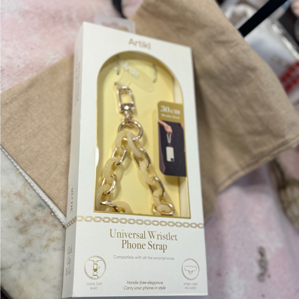 Artikl Gold Wristlet Phone Strap